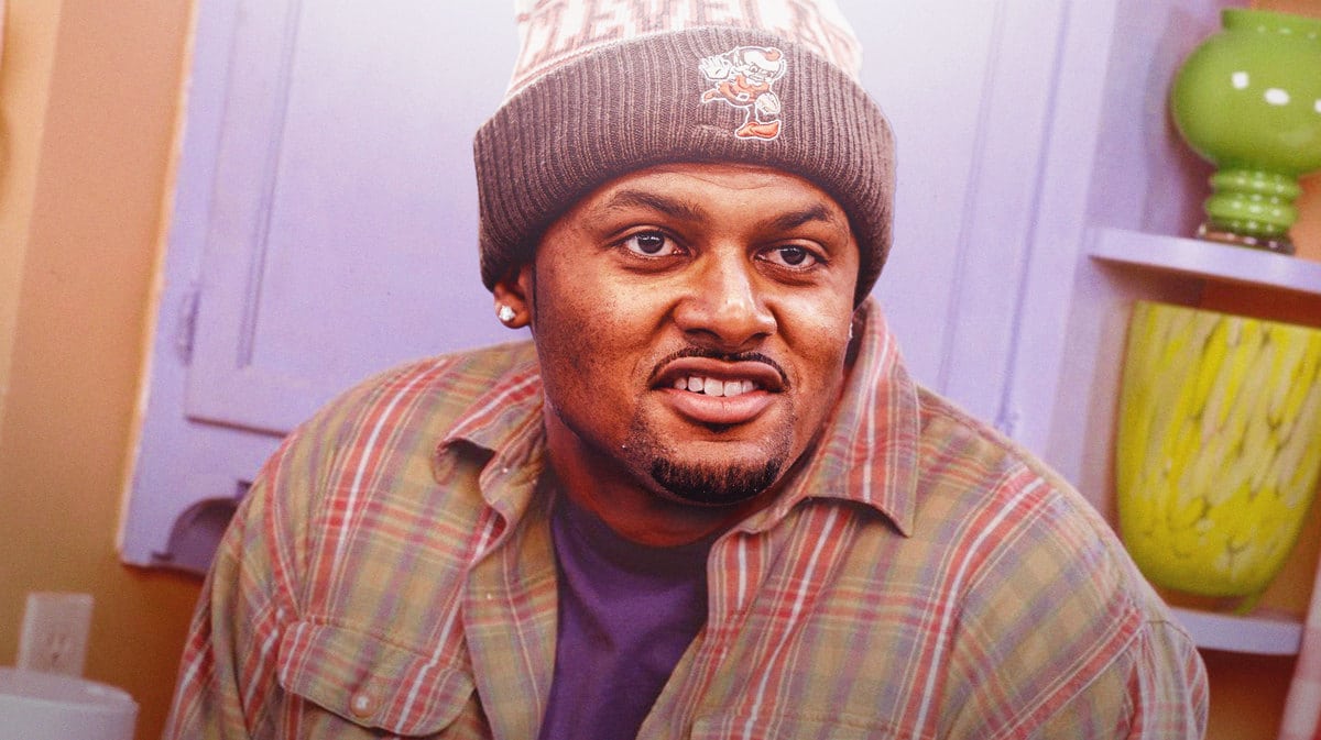 Browns QB Deshaun Watson as the Kevin James meme