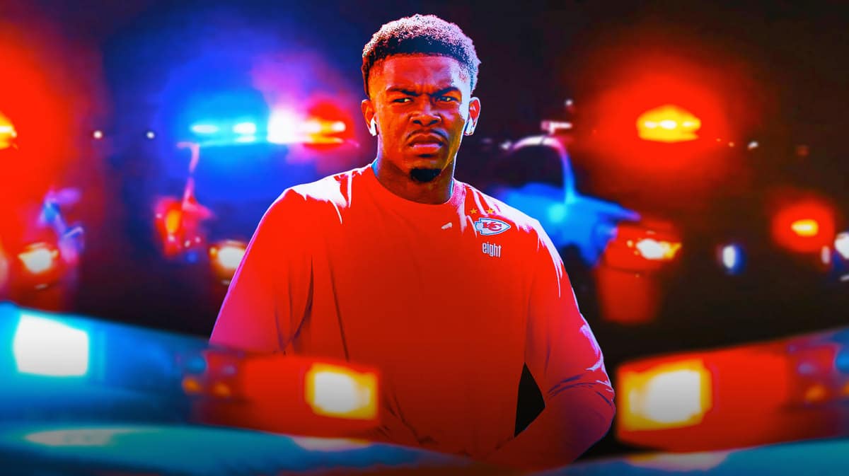 Chiefs WR Justyn Ross surrounded by cop lights