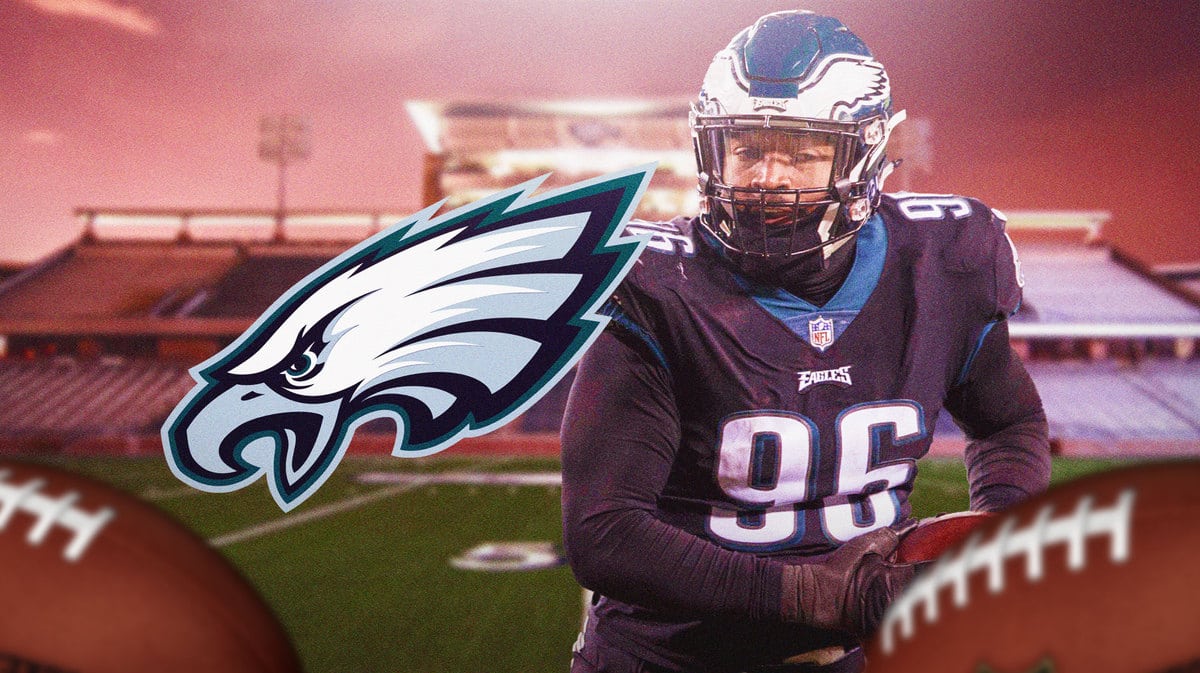 Former Eagles DE Derek Barnett