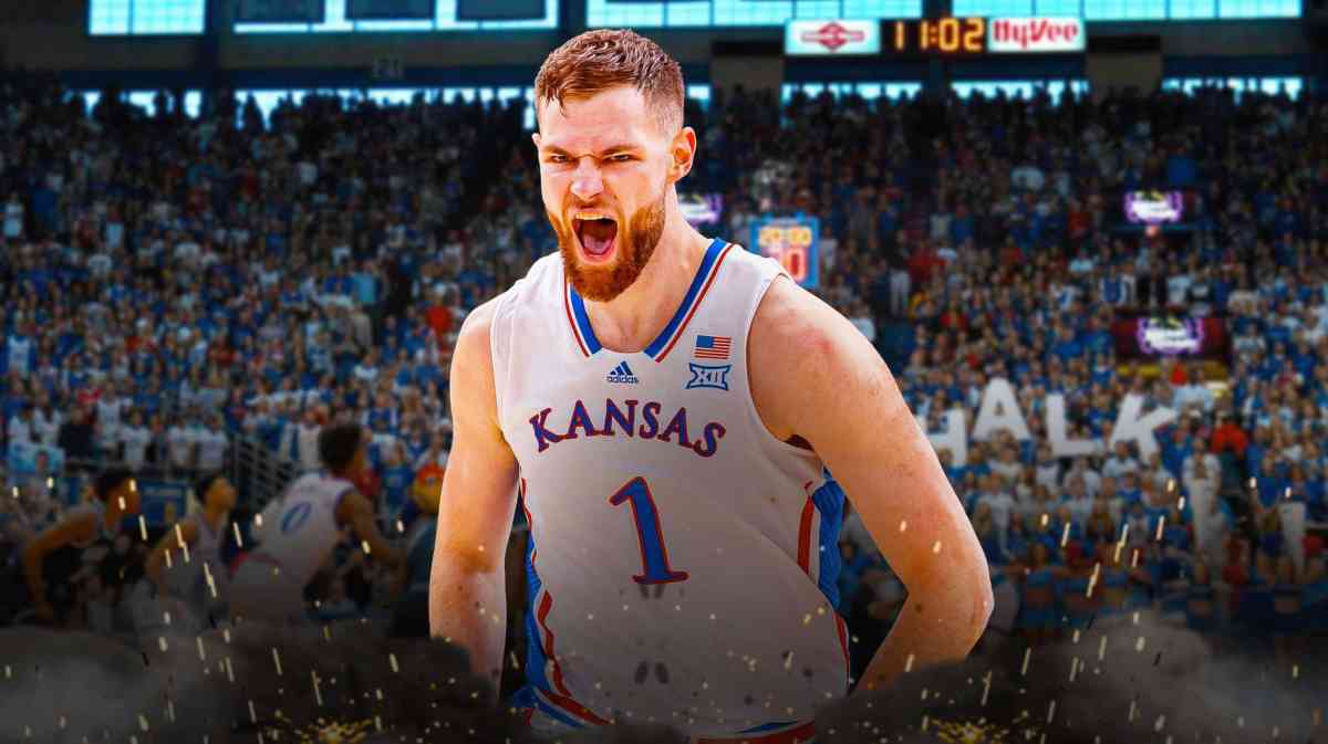 Kansas basketball, Kentucky basketball, Wildcats, Jayhawks, Hunter Dickinson, Hunter Dickinson in Kansas basketball uni with Kansas basketball arena in the background