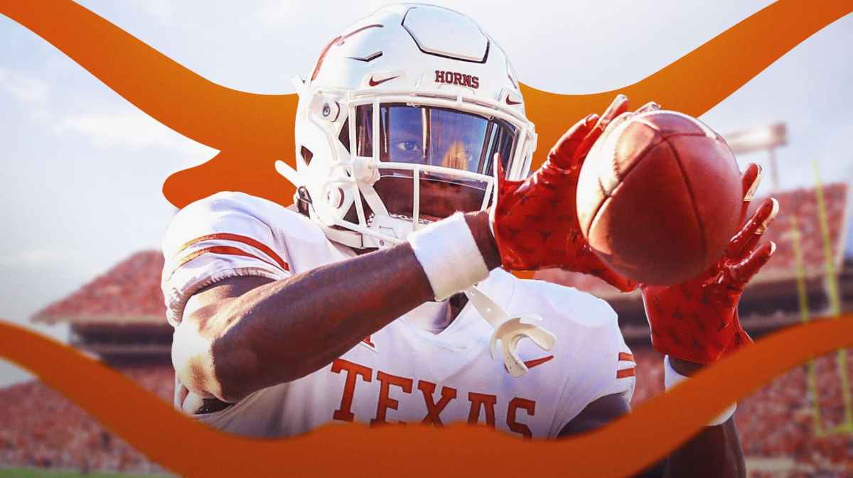 Texas football, Longhorns, Ryan Watts, Steve Sarkisian, Big 12 Championship, Ryan Watts in Texas uni with AT&T stadium in the background