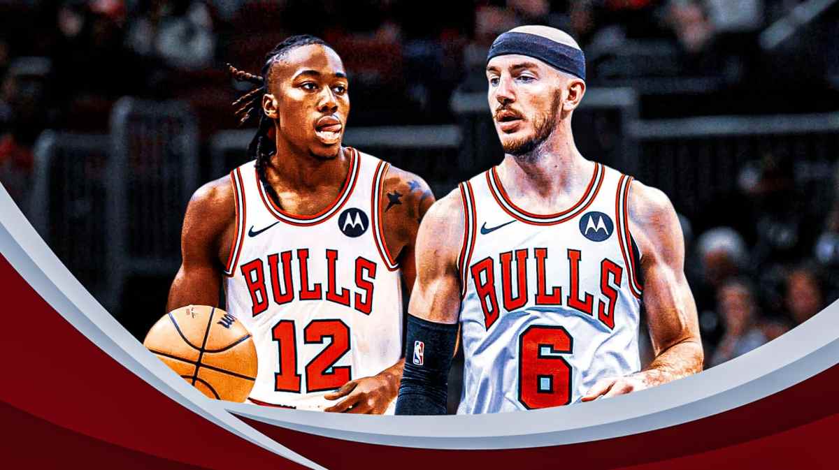 Chicago, Bulls, Zach LaVine, Billy Donovan, DeMar DeRozan, Ayo Dosunmu and Alex Caruso in Bulls unis with Bulls arena in the background