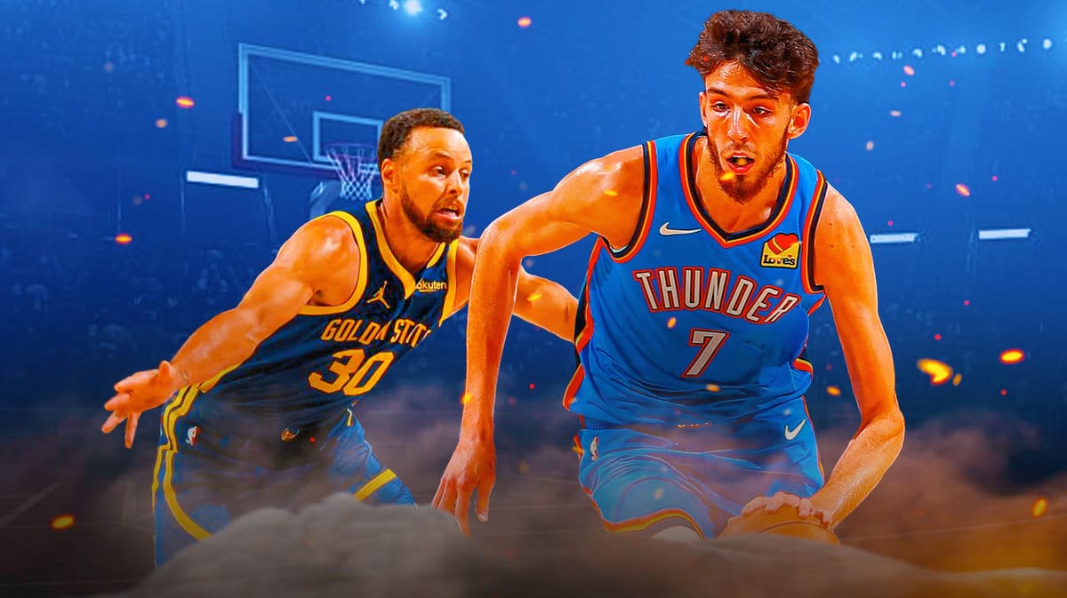 Chet Holmgren crosses up Steph Curry
