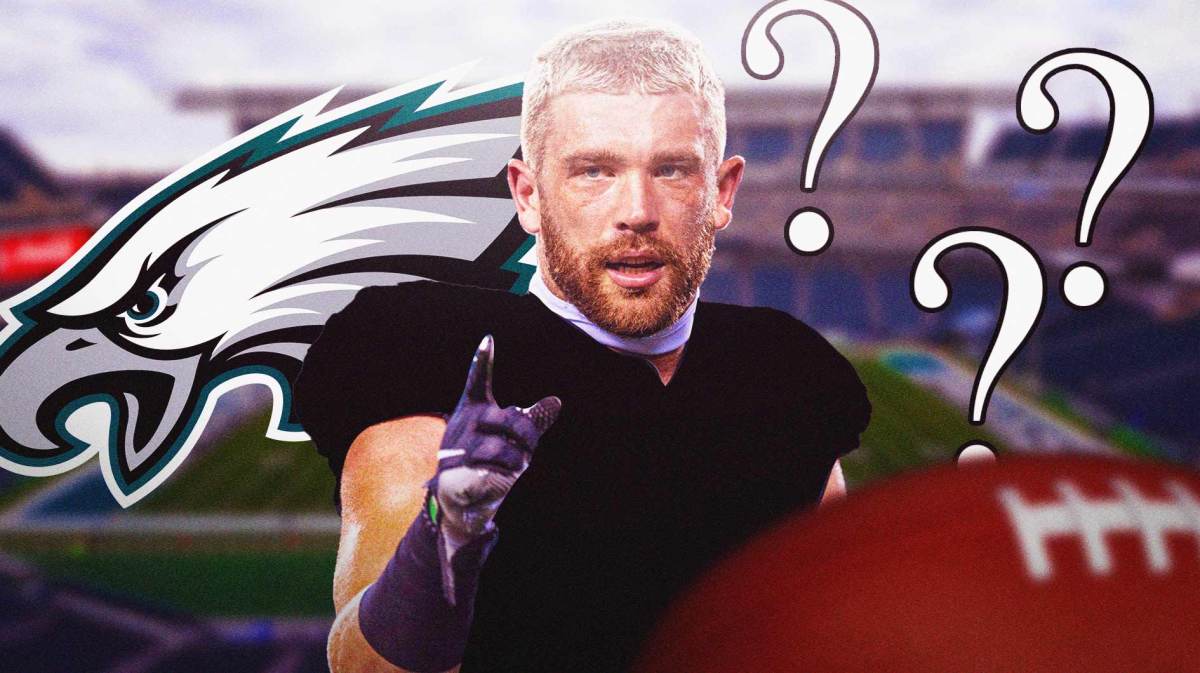 Zach Ertz in a blank jersey