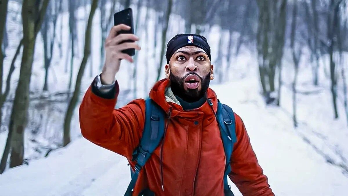Anthony Davis (Lakers) looking for signal