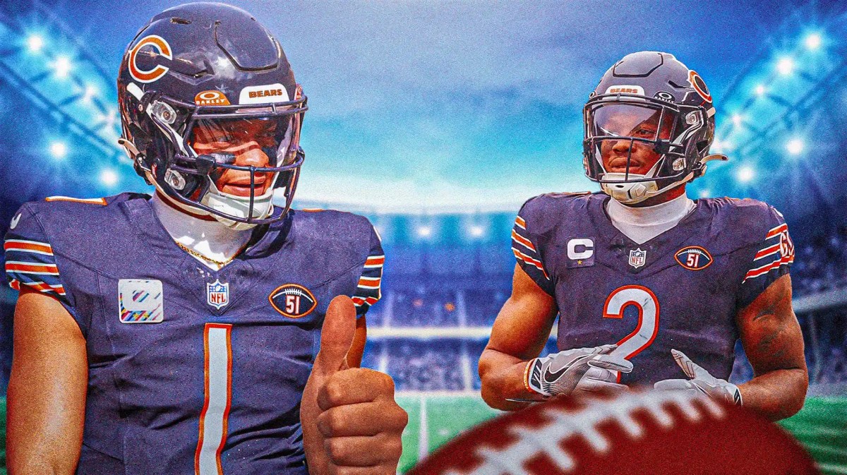 Bears QB Justin Fields giving thumbs up to DJ Moore.