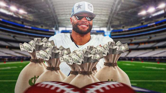 Dak with sunglasses and money bags