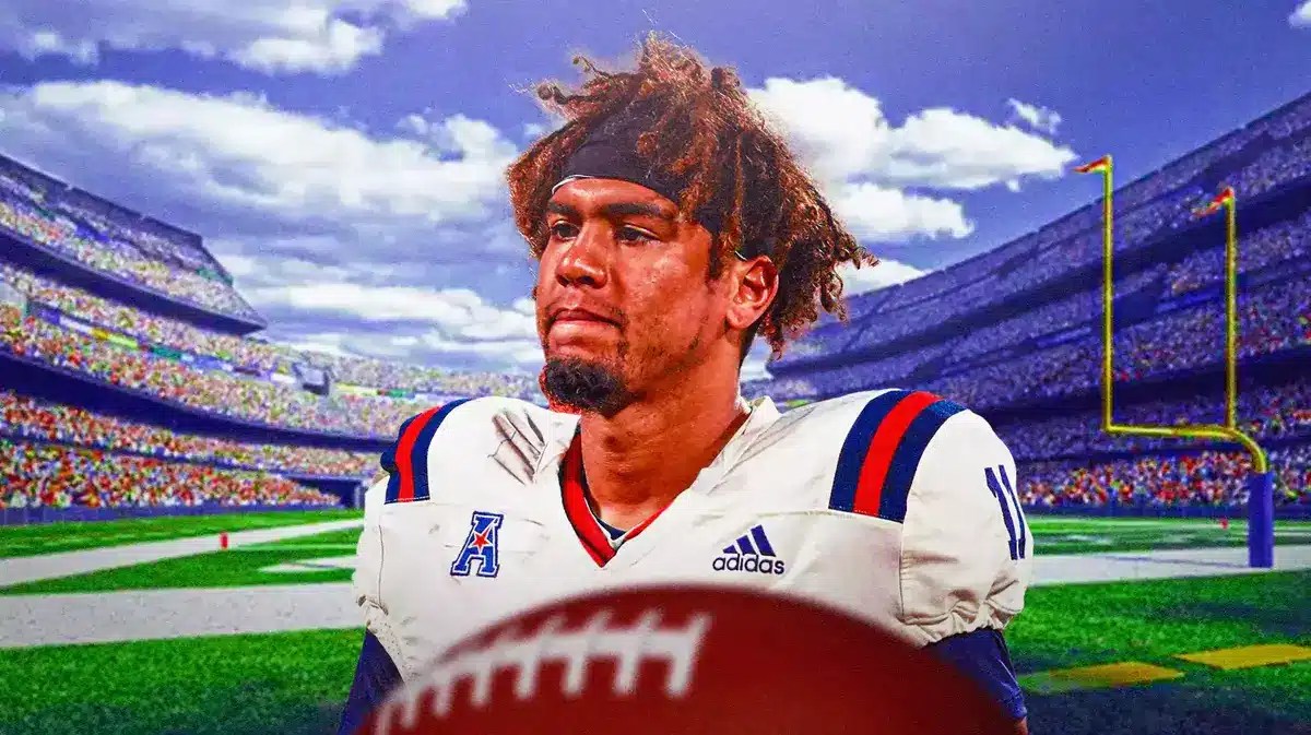 Former texas, Nebraska QB Casey Thompson enters transfer portal after one year at Florida Atlantic.