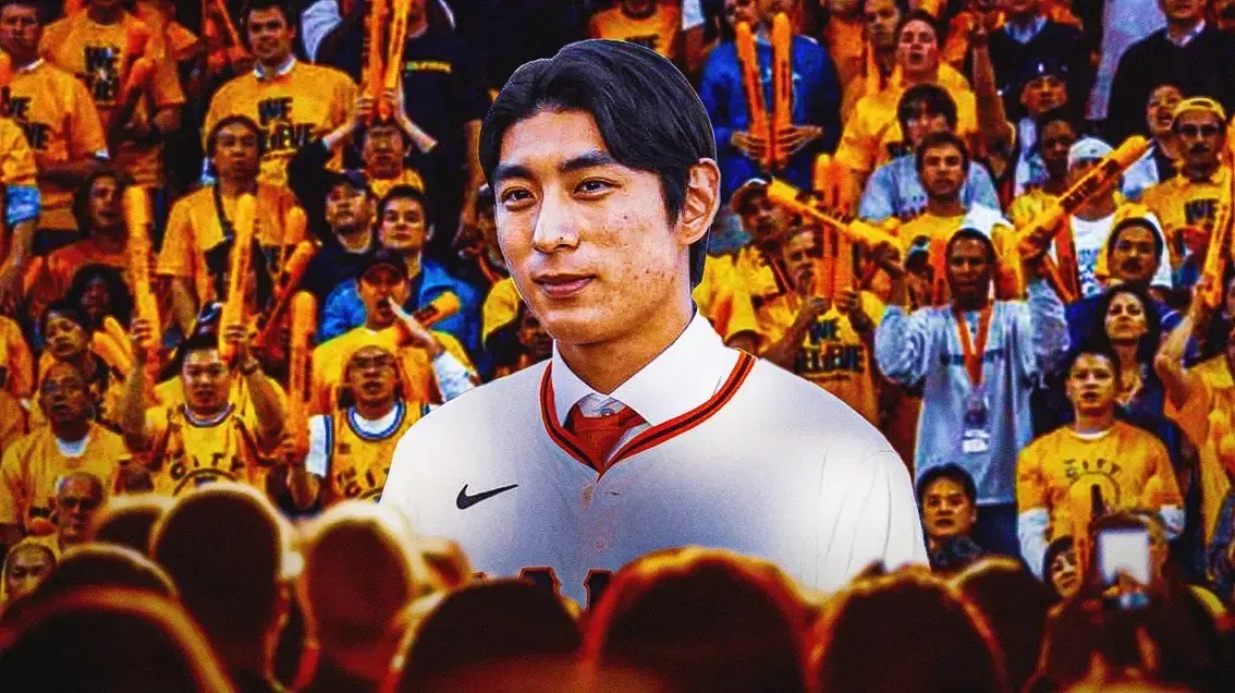Giants outfield Jung Hoo Lee was celebrated at the Warriors game