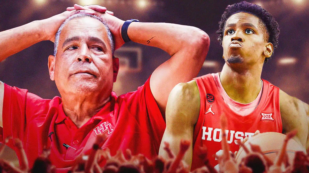 Houston coach Kelvin Sampson on the left, with Terrance Arceneaux on the right.