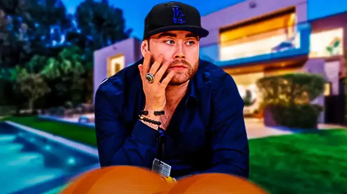 Jesse Buss in front of his former mansion.