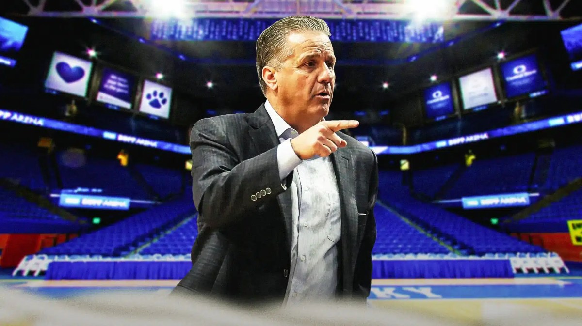 Kentucky basketball, Wildcats, North Carolina basketball, Tar Heels, John Calipari, John Calipari with Kentucky basketball arena in the background