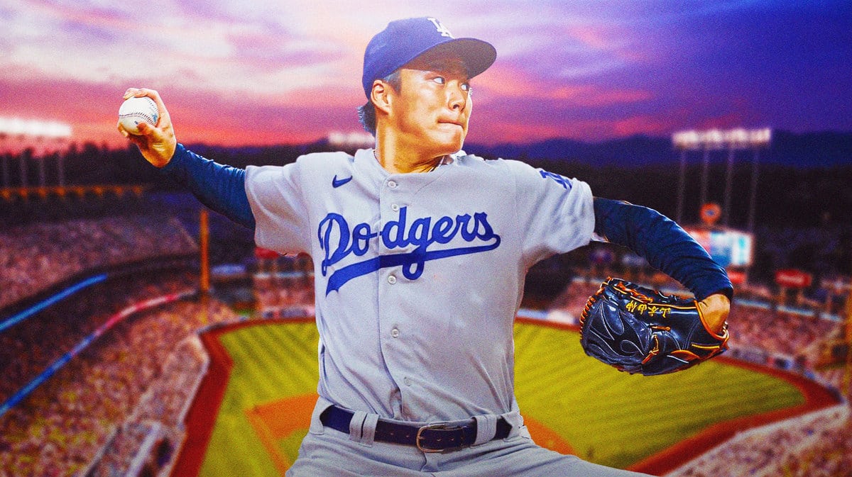 Yoshinobu Yamamoto in a Dodgers uniform.