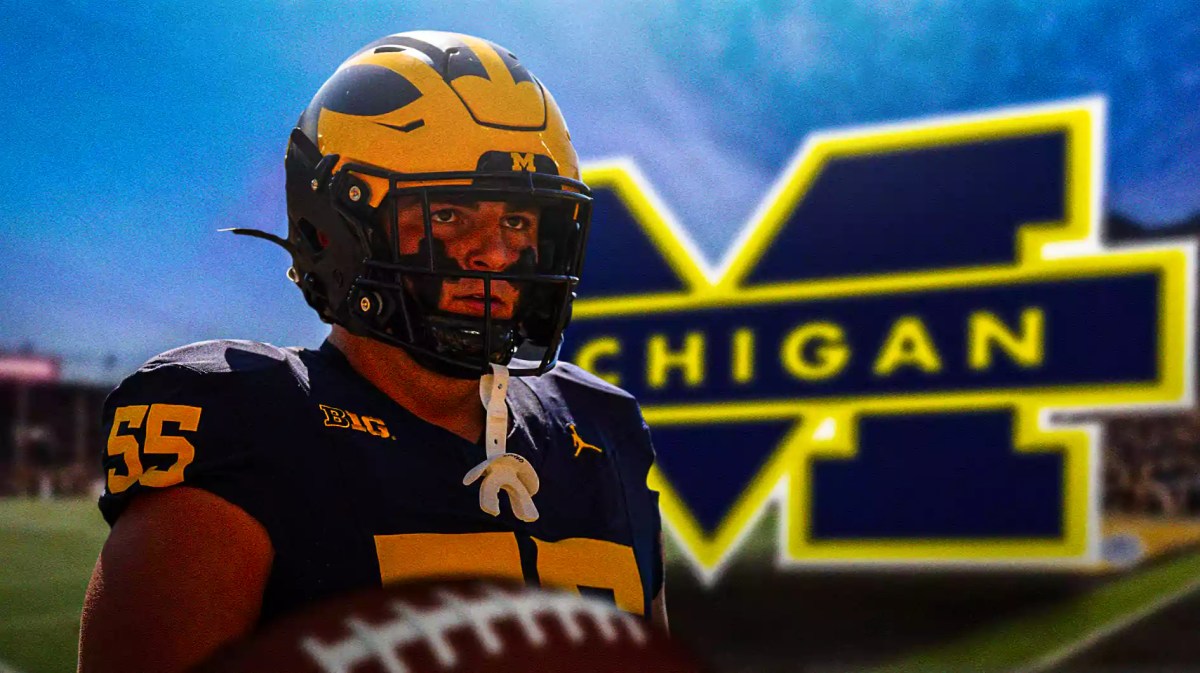 Michigan football, Alabama football, Wolverines, Mason Graham, Rose Bowl, Mason Graham in Michigan uni with Rose Bowl stadium in the background