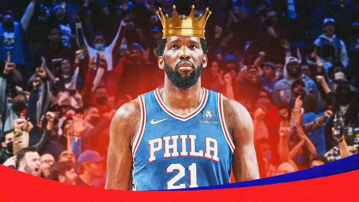 The NBA world is singing Joel Embiid's praises after the Sixers star's 30-point eruption in the first half of the Philly-Pistons game.