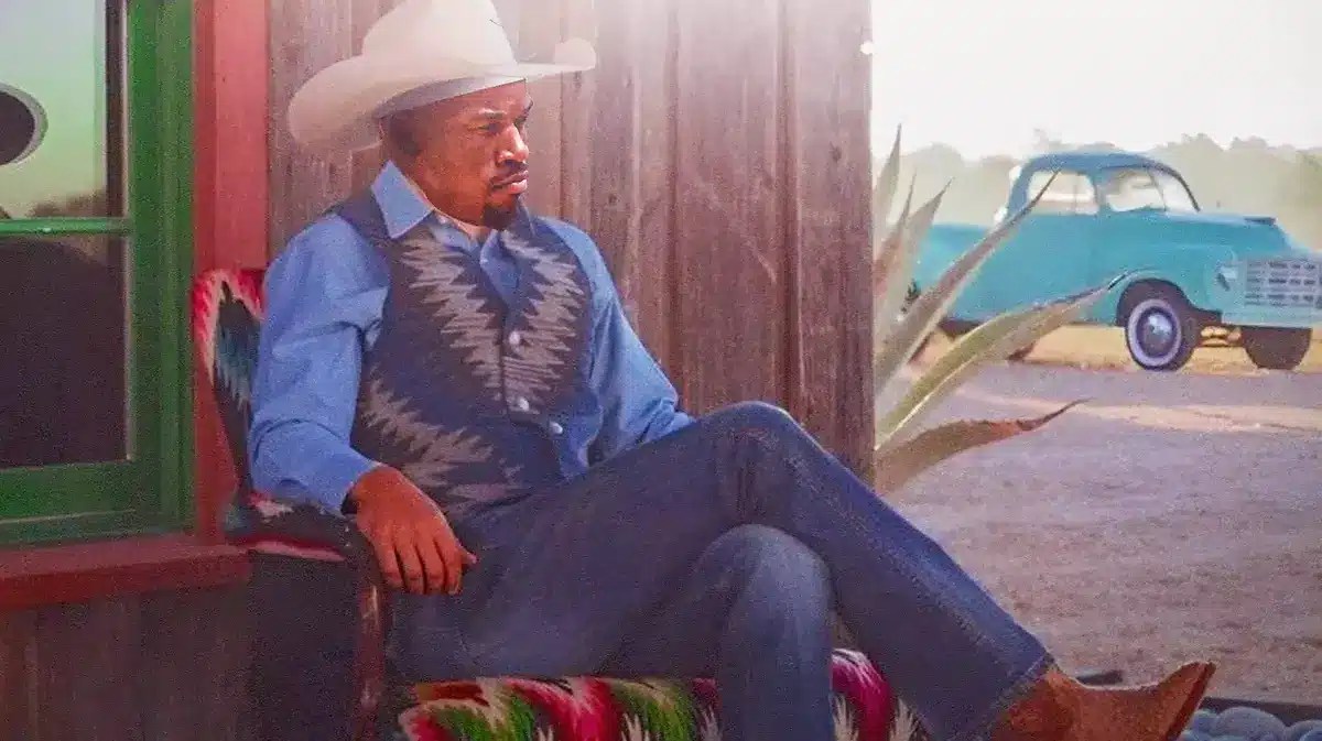 Photo: Jimmy Butler in a cowboy hat and cowboy boots