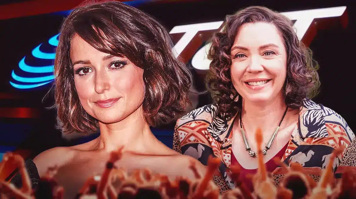 Milana Vayntrub, AT&T