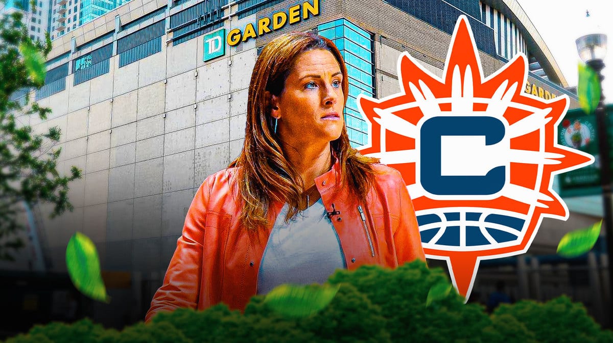 Connecticut Sun head coach Stephanie White