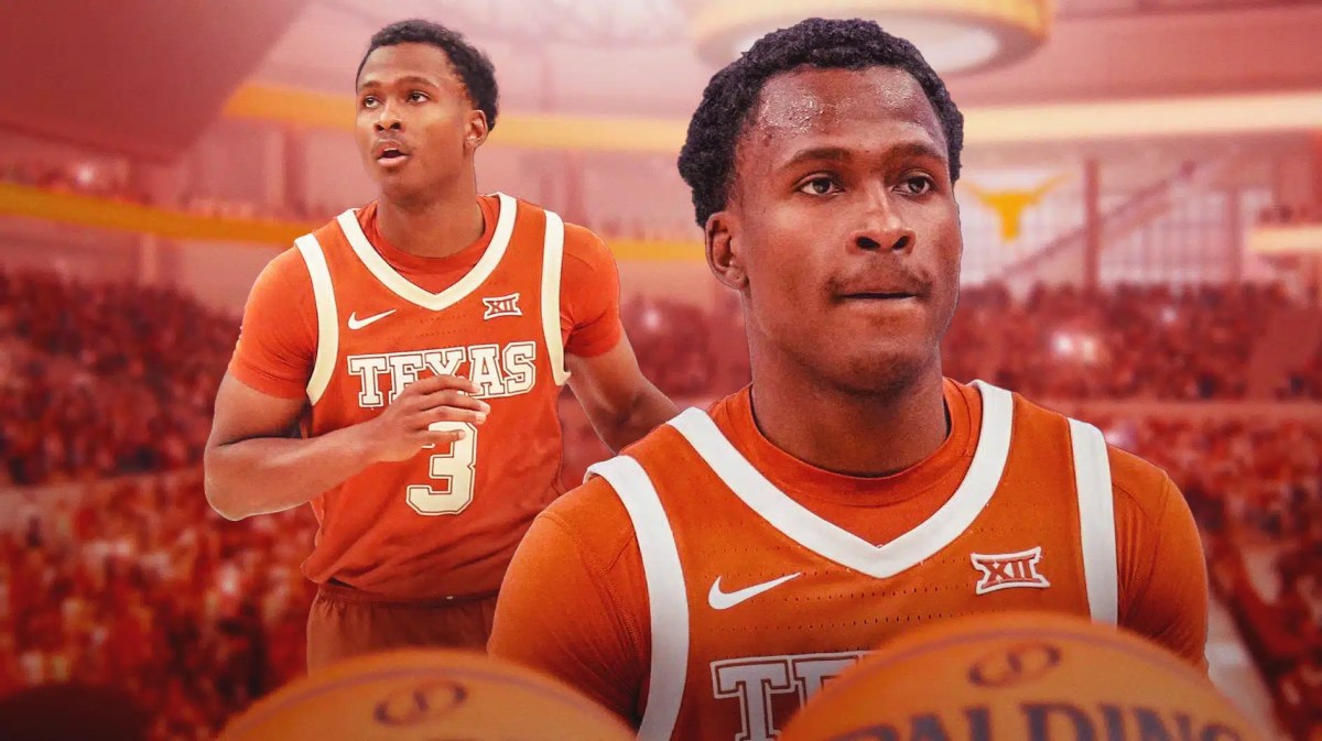 Texas basketball, Longhorns, Marquette basketball, Golden Eagles, Max Abmas, Max Abmas in Texas uni with Texas basketball arena in the background