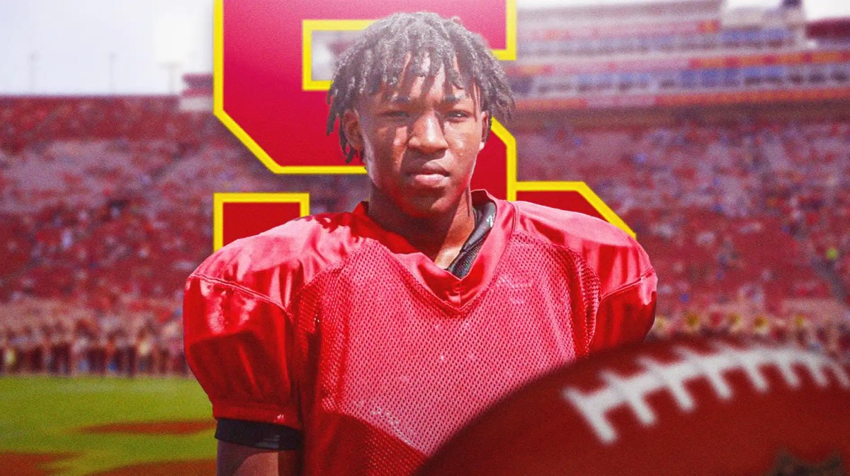 usc football, Trojans, USC football recruiting, Kentucky football, Lorenzo Cowan, Lorenzo Cowan with USC football stadium in the background