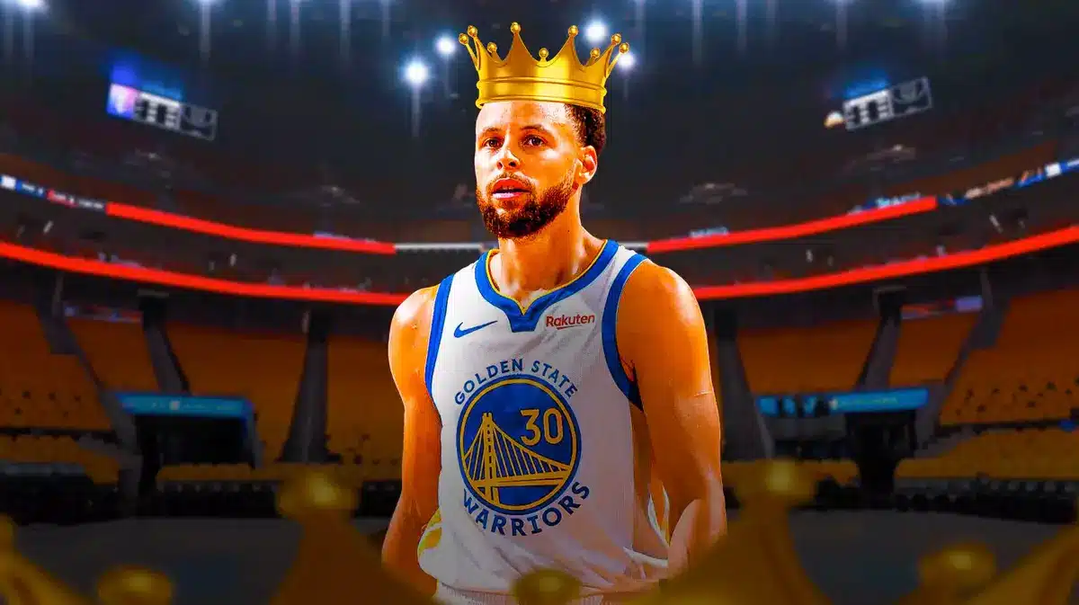Warriors' Stephen Curry wearing a crown