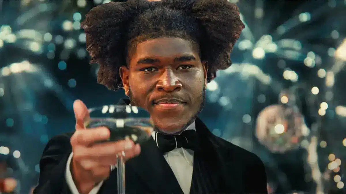 Tyler Booker (Alabama football offensive lineman) as the Leo Great Gatsby meme