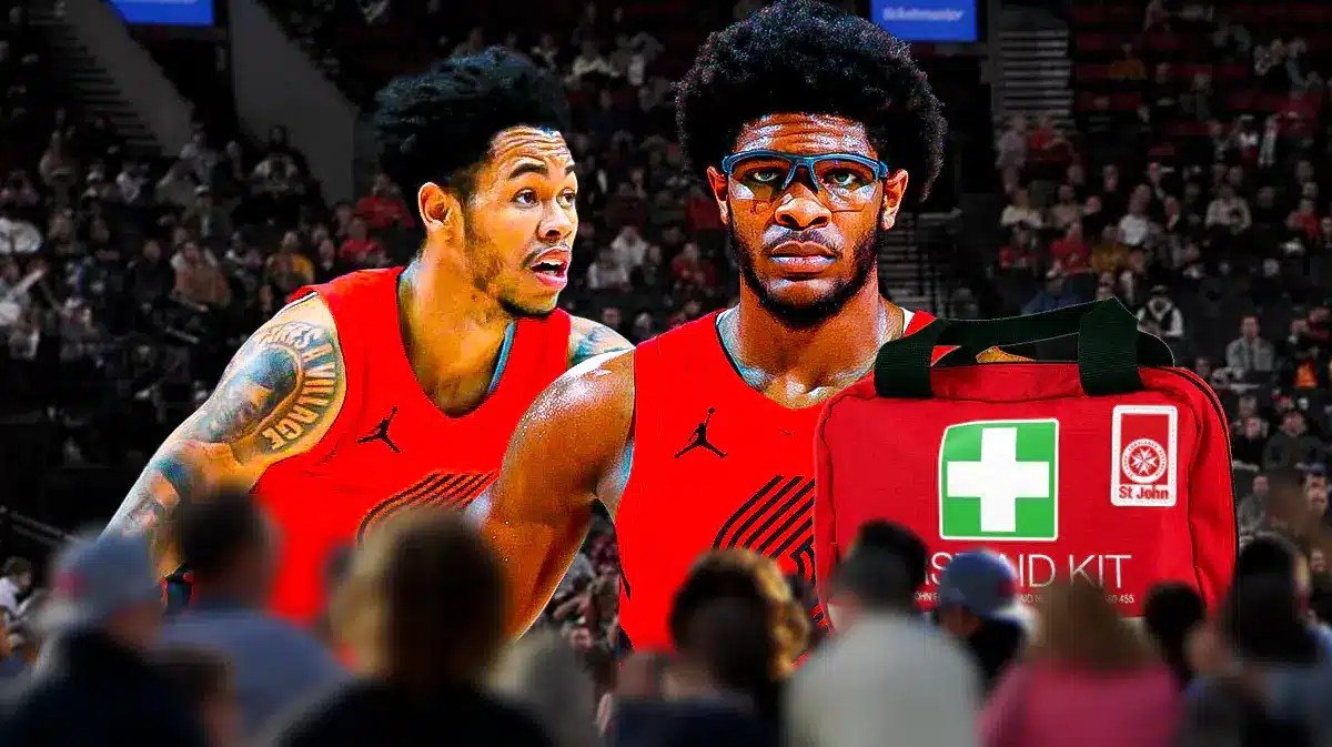 Anfernee Simons, Scoot Henderson with first aid kits