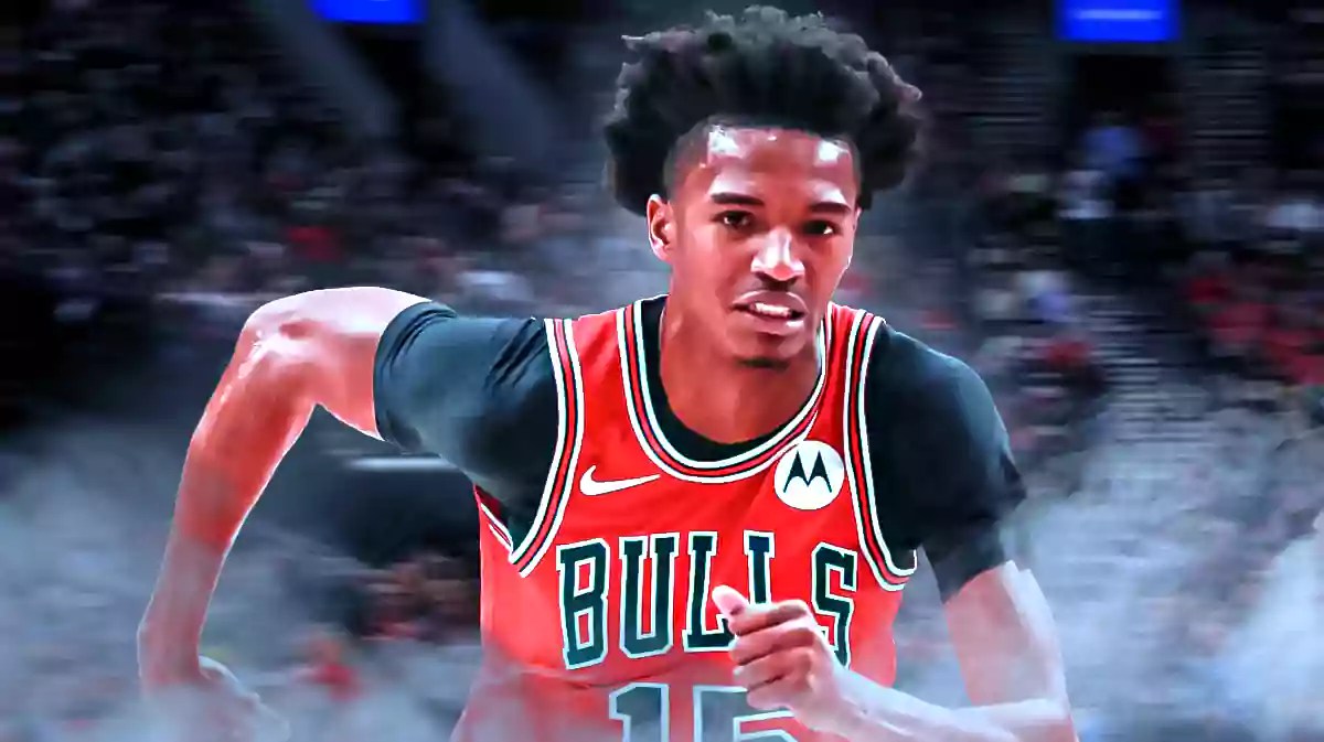 Bulls, Billy Donovan, Julian Phillips, Bulls injuries, Julian Phillips Bulls, Julian Phillips in Bulls uni with Bulls arena in the background