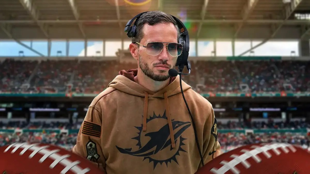 Miami Dolphins head coach Mike McDaniel