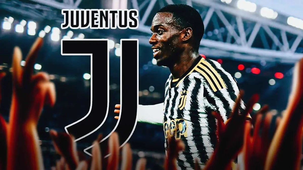Tim Weah celebrating in front of the Juventus logo