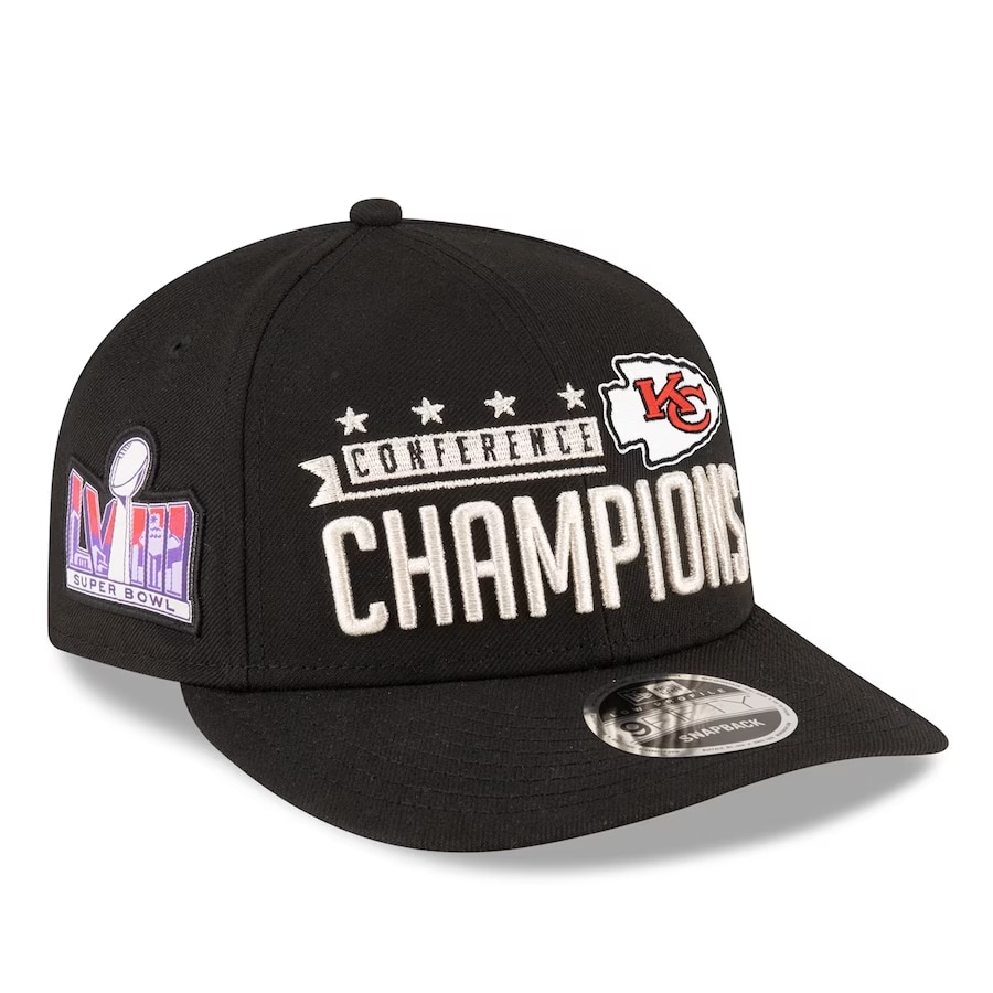 Kansas City Chiefs New Era 2023 AFC Champions Locker Room Low Profile 9FIFTY Snapback Hat - Black colored on a white background.