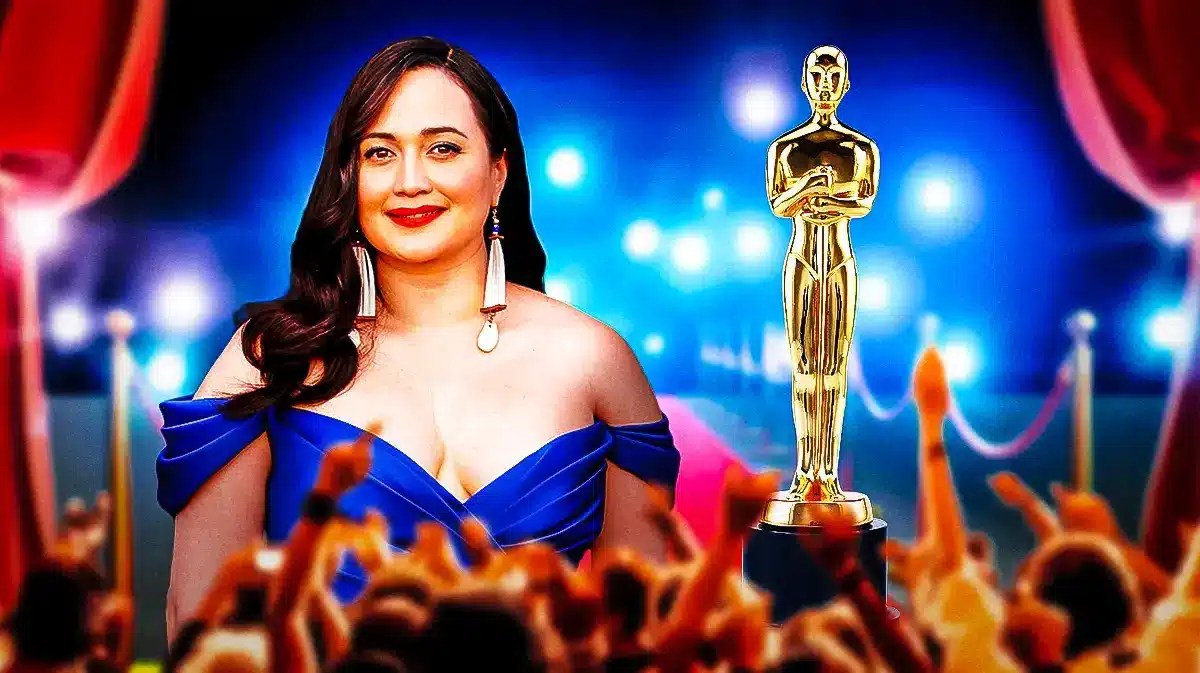 Lily Gladstone with an Oscar.