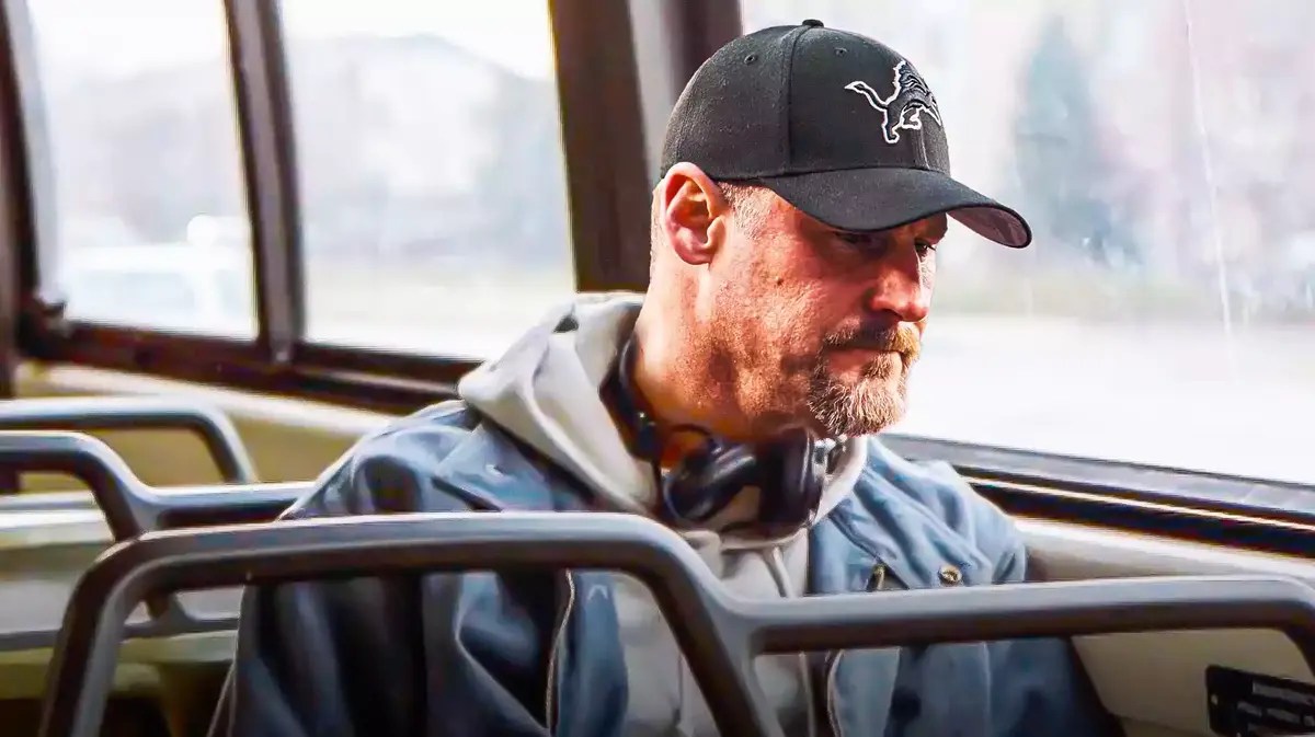 Dan Campbell (Lions head coach) as sad Eminem in 8 Mile