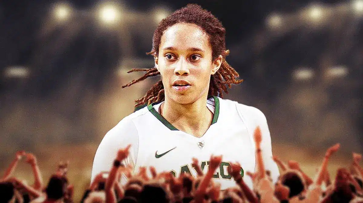 Mercury star Brittney Griner wearing Baylor jersey