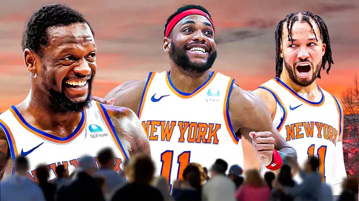 Knicks' Julius Randle and Jalen Brunson looking at Bruce Brown in a Knicks uniform