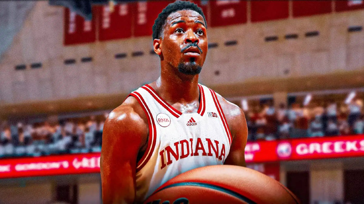 Indiana basketball, Hoosiers, Rutgers basketball, Scarlet Knights, Xavier Johnson, Xavier Johnson in Indiana uni with Indiana basketball arena in the background