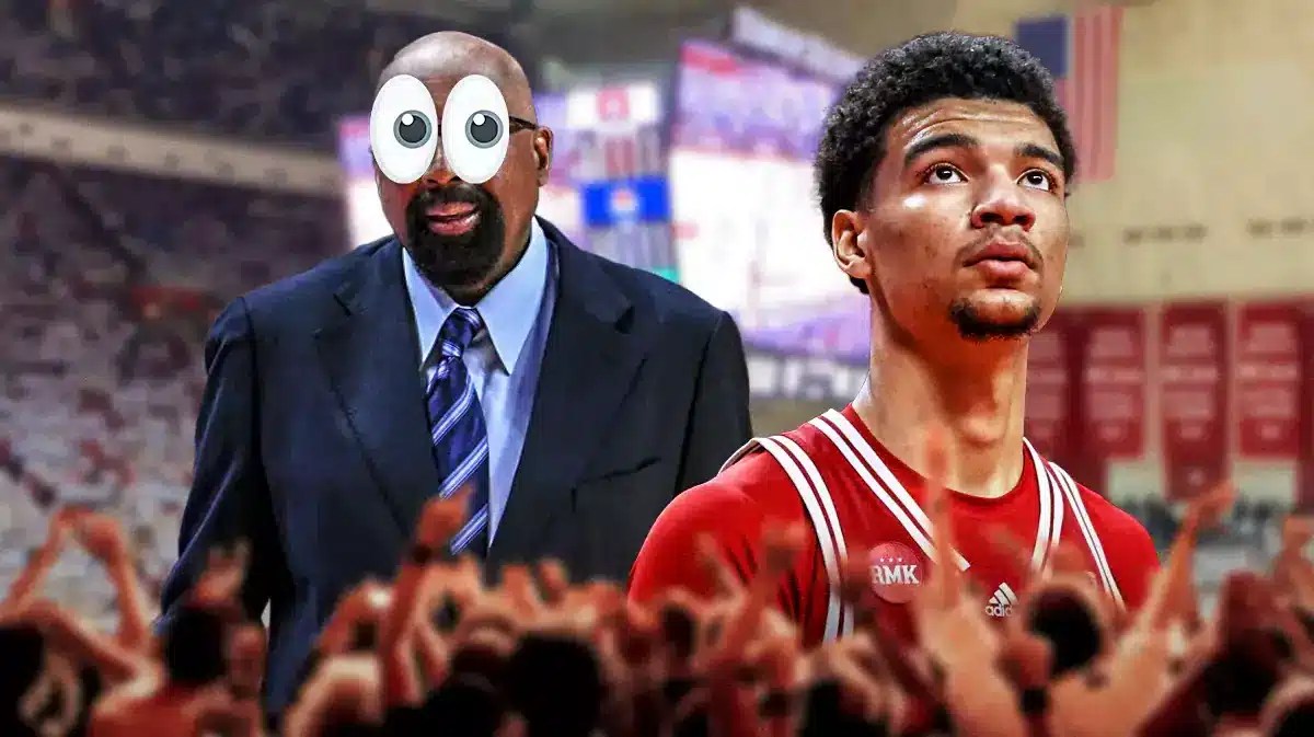 Indiana basketball coach Mike Woodson looking at Kel'el Ware.