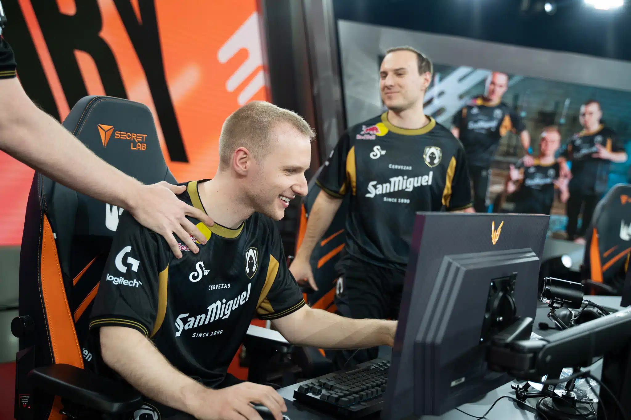 Team Heretics Jankos after a game in the Riot Arena (Photo by Wojciech Wandzel/Riot Games)