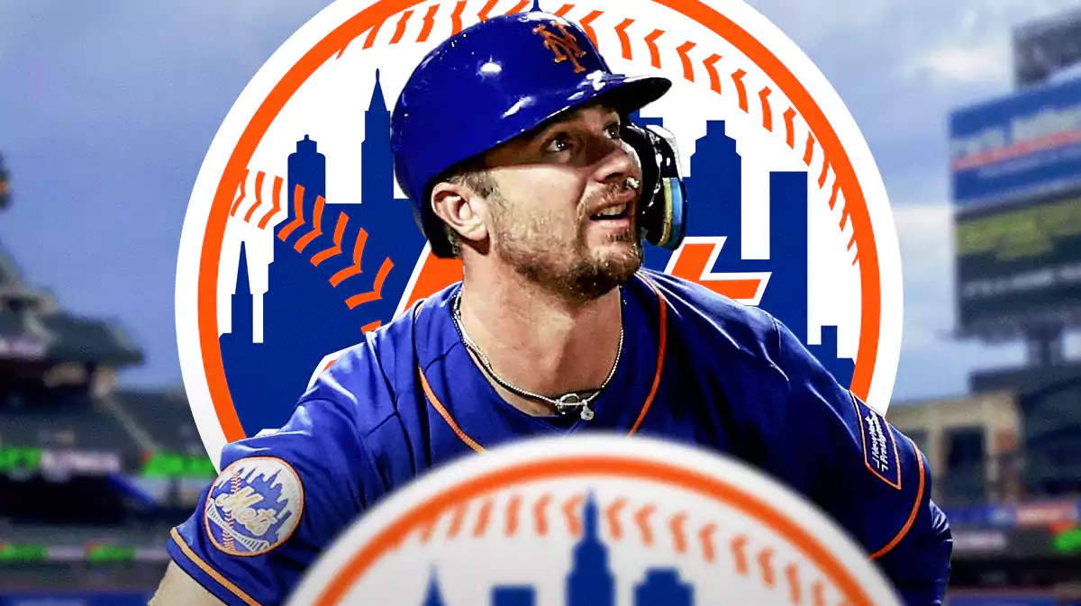 Mets, Jeff McNeil, Pete Alonso, Pete Alonso contract, Pete Alonso Mets, Pete Alonso with Mets stadium in the background