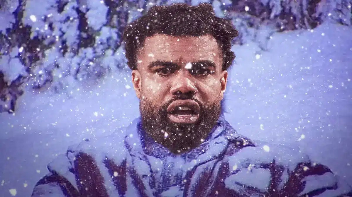 Ezekiel Elliott photoshopped over Jack Nicholson cold meme