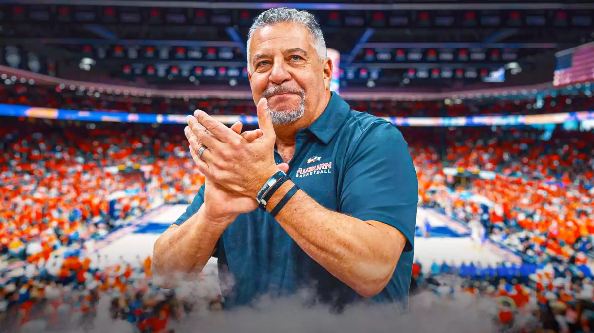 Auburn basketball, Tigers, Kentucky basketball, Wildcats, Bruce Pearl, Bruce Pearl with Auburn basketball arena in the background