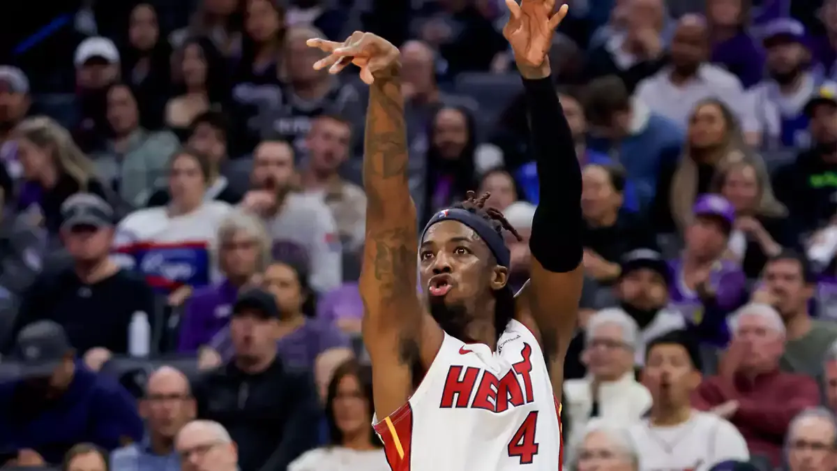  Miami Heat guard Delon Wright (4) shoots the ball during the second quarter against the Miami Heat at Golden 1 Center.
