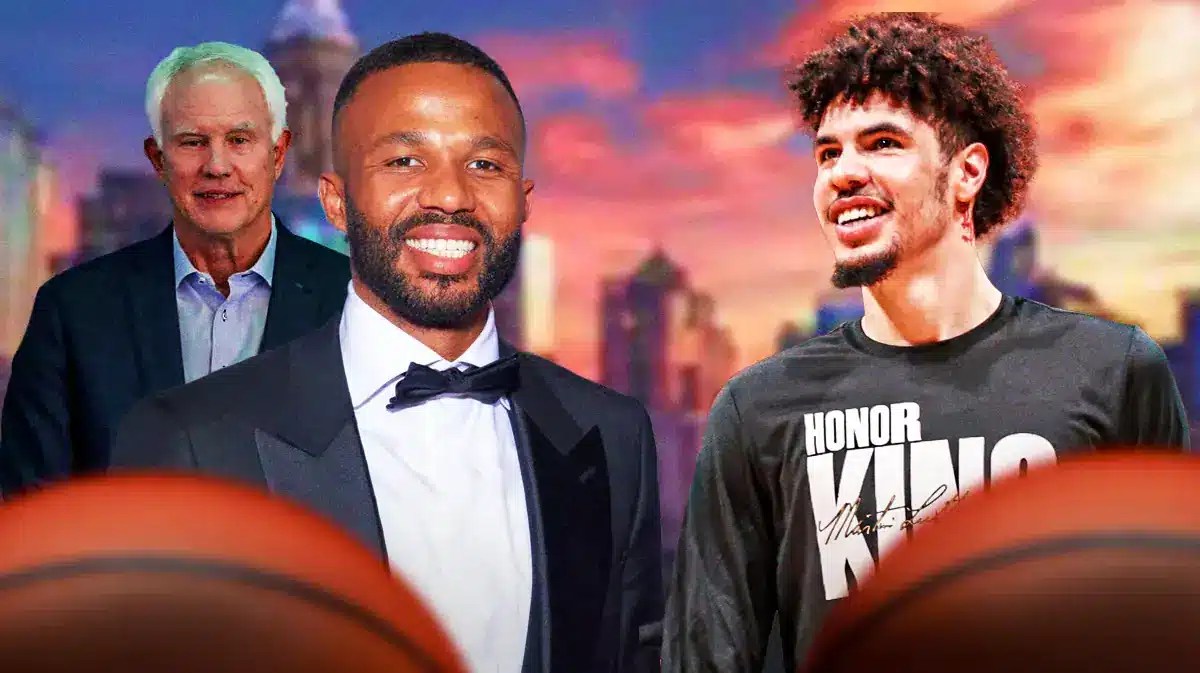 Jeff Peterson (former Nets executive) smiling, with Mitch Kupchak and Hornets' LaMelo Ball smiling at him