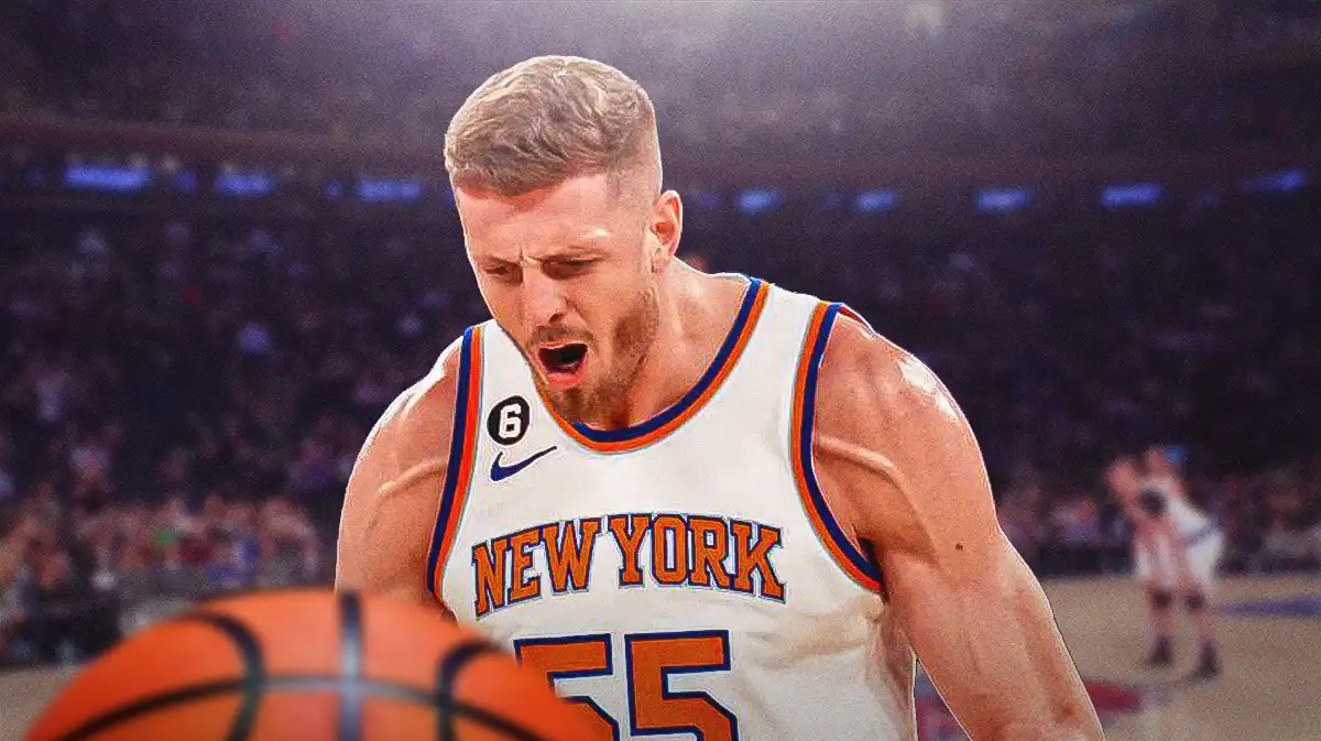 Knicks, Isaiah Hartenstein, Isaiah Hartenstein Knicks, Isaiah Hartenstein injury, 76ers, Isaiah Hartenstein in Knicks uni with Knicks arena in the background