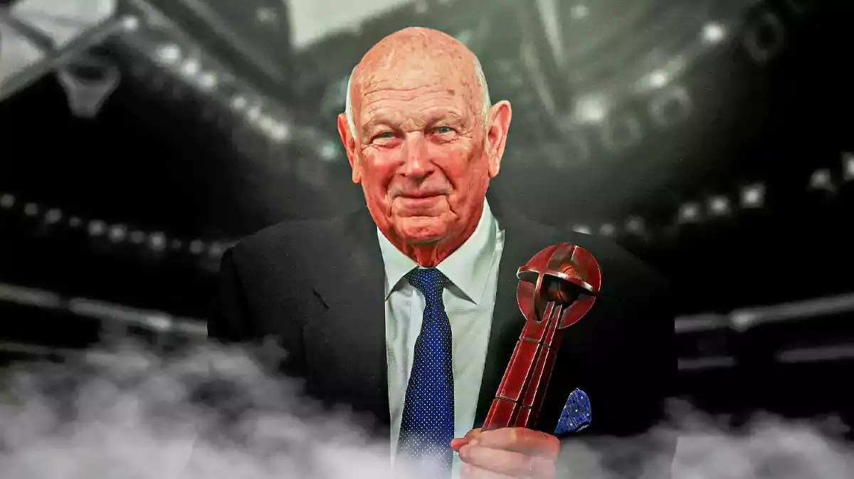 College basketball icon Lefty Driesell in front of the XFINITY center.