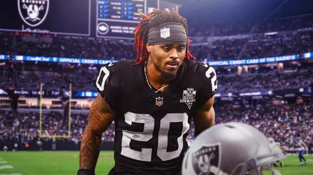 Raiders' Damon Arnette stands on field amid arrest for drug, gun charges