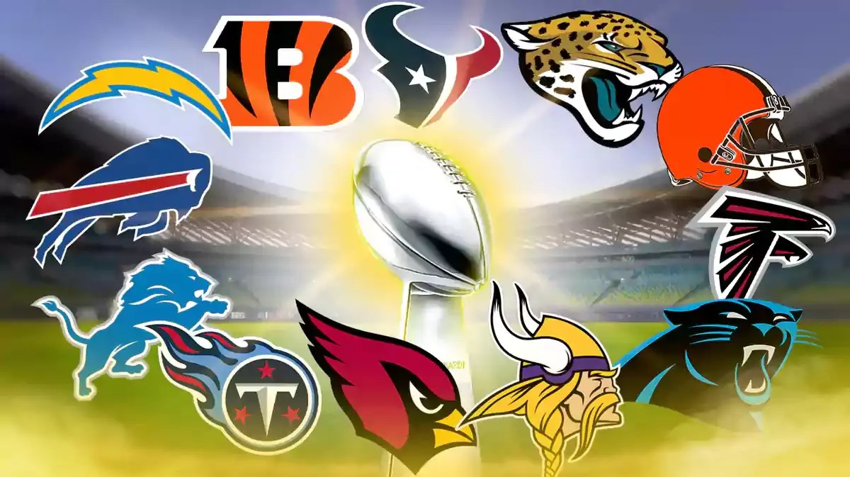 Super Bowl Lombardi Trophy, with 12 NFL teams