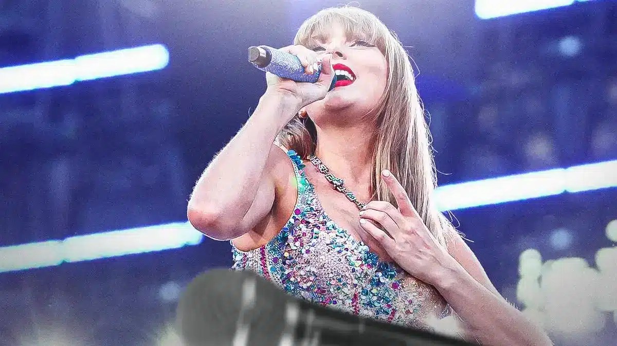 Taylor Swift on stage