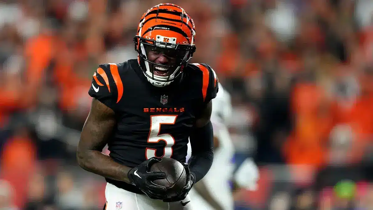 Cincinnati Bengals wide receiver Tee Higgins (5) reacts after completing a catch in the fourth quarter during a Week 9 NFL football game between the Buffalo Bills and the Cincinnati Bengals.