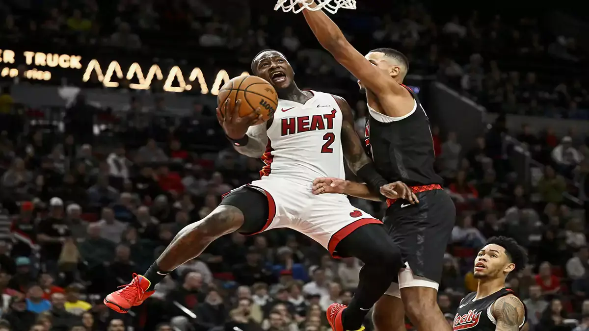Miami Heat guard Terry Rozier (2) drives to the basket during the second half against Portland Trail Blazers forward Kris Murray (8) at Moda Center.